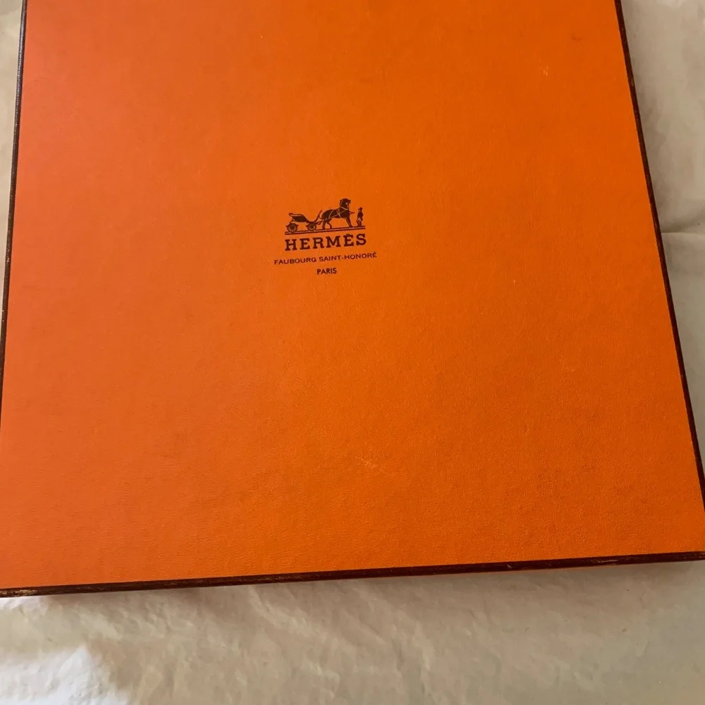 Burberry Scarf 34 x 34 Vintage Black Floral Check Silk Italy - Picture 8 of 8